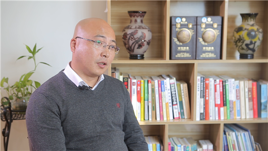<strong>他是敢闯敢干、慈心为人的实干家</strong>