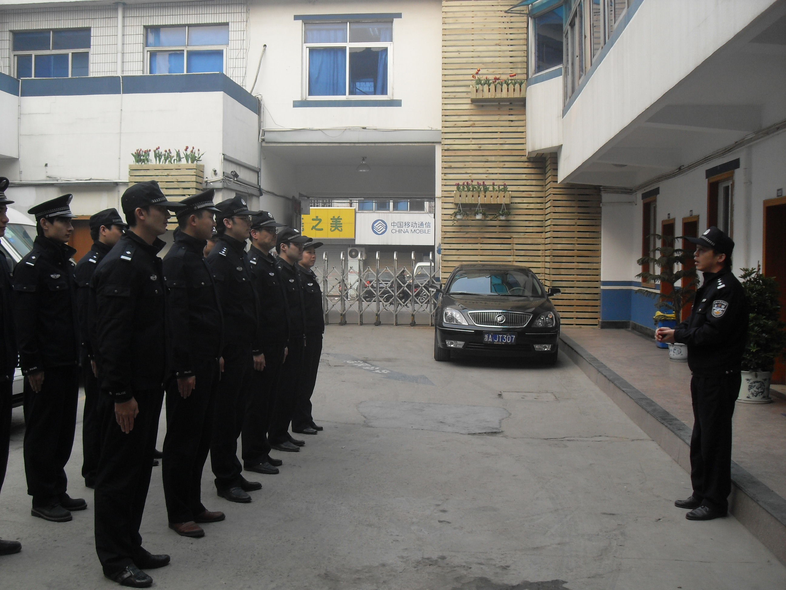 20110224莫永伟组织训练.JPG