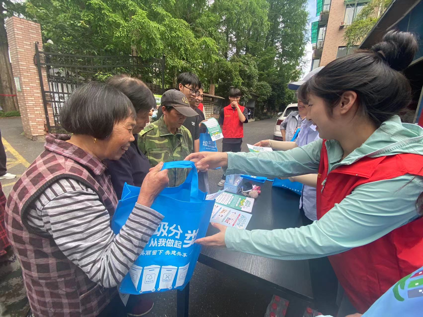 图片44.jpg